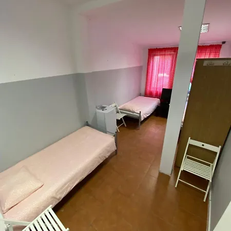 Modlinska 267 No 2 Quarto em Acomodações Particulares Varsóvia