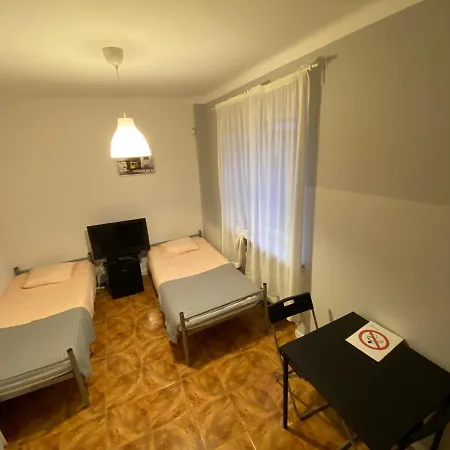 Modlinska 267 No 2 Проживание в семье